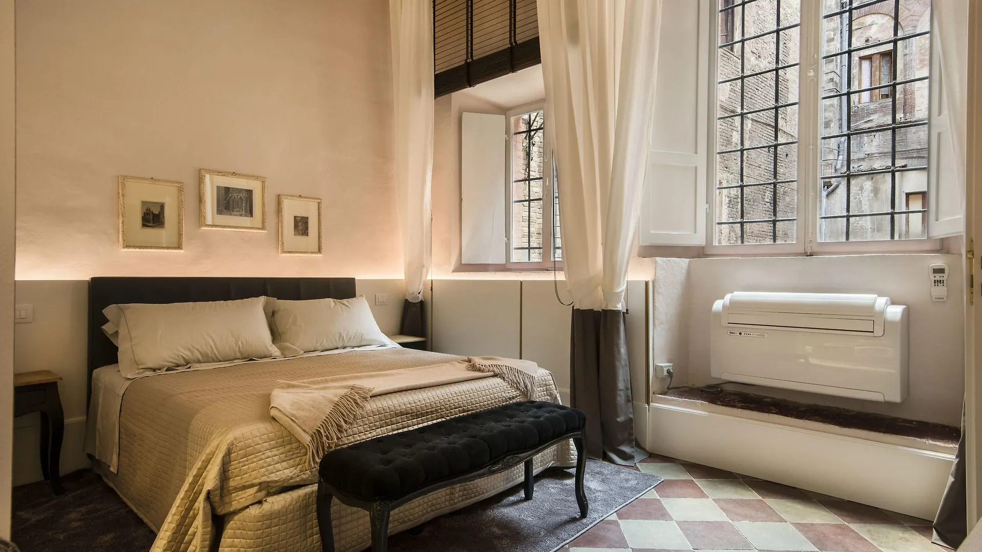 Pensionat La Terrazza Sul Campo-Rooms Only Siena