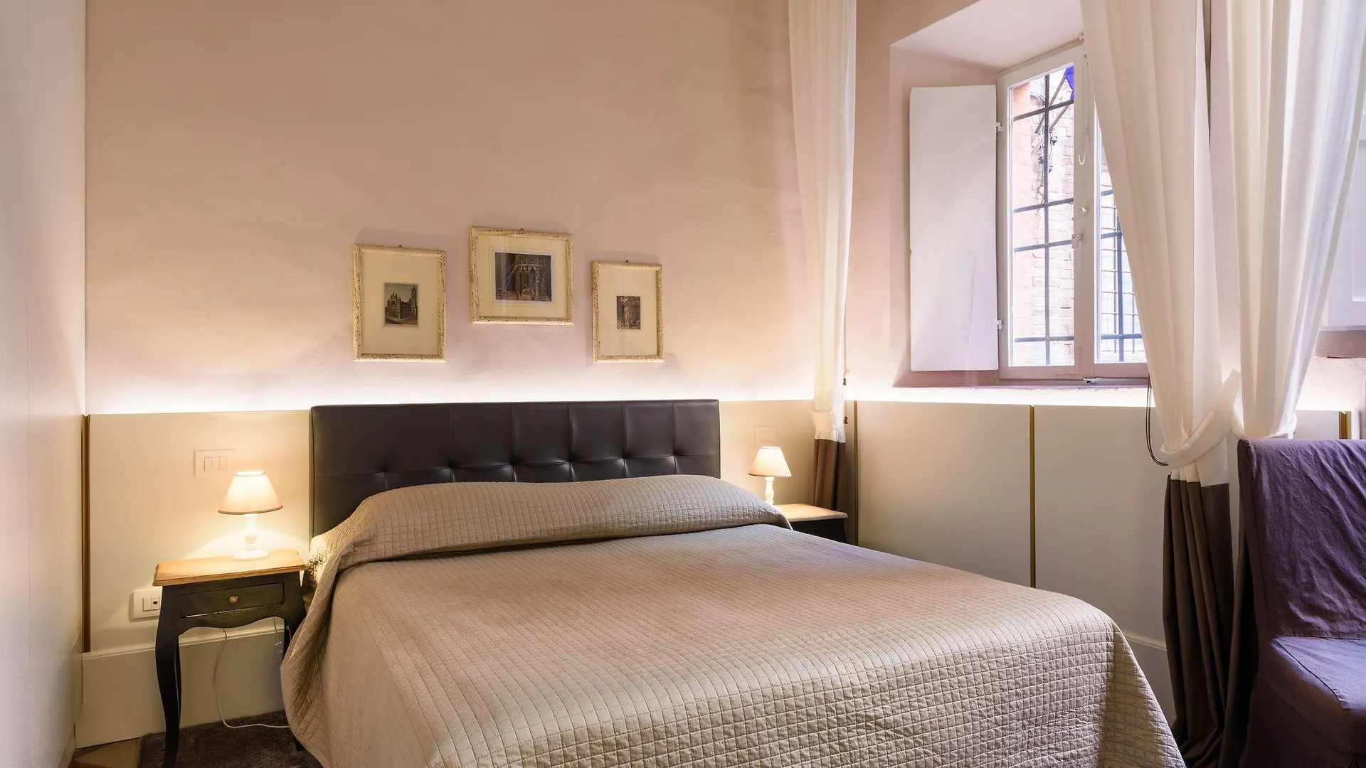 Pensionat La Terrazza Sul Campo-Rooms Only Siena